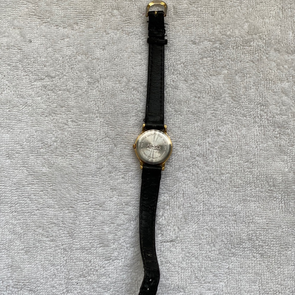 SOLD Black and gold leather vintage watch - Picture 2 of 6